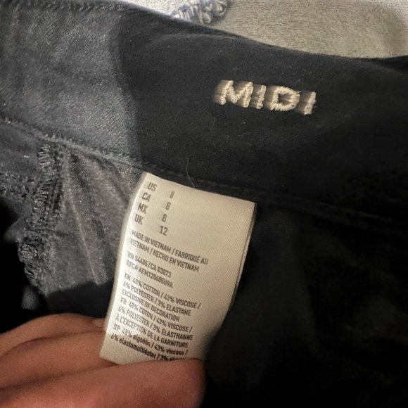 NWOT - SIZE 8 - CRISP CLEAN Black shorts - Picture 4 of 8